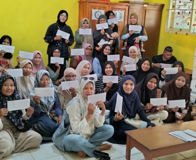 Pererat Sinergi Guru dan Orang Tua, SDN Cikerut Gelar Pembagian Raport Sumatif
